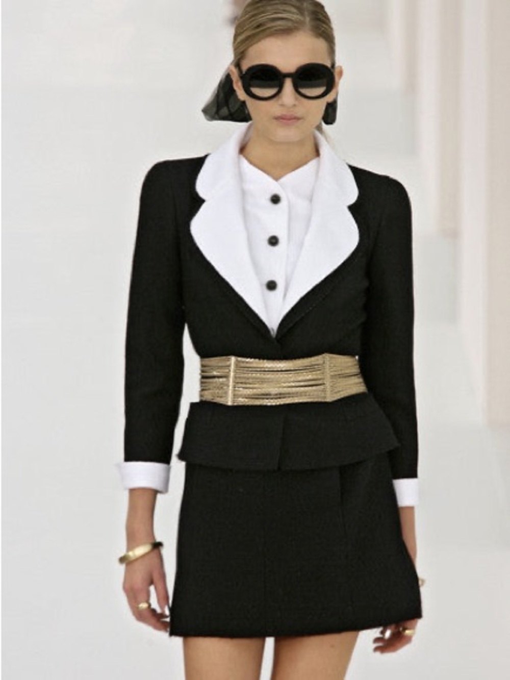 Chanel SS 2007 Chain Belt - Picture 2 of 8